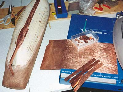 Листики фольги размером 6 мм на 12мм резались из листа Листики фольги размером 6 мм на 12мм резались из листа