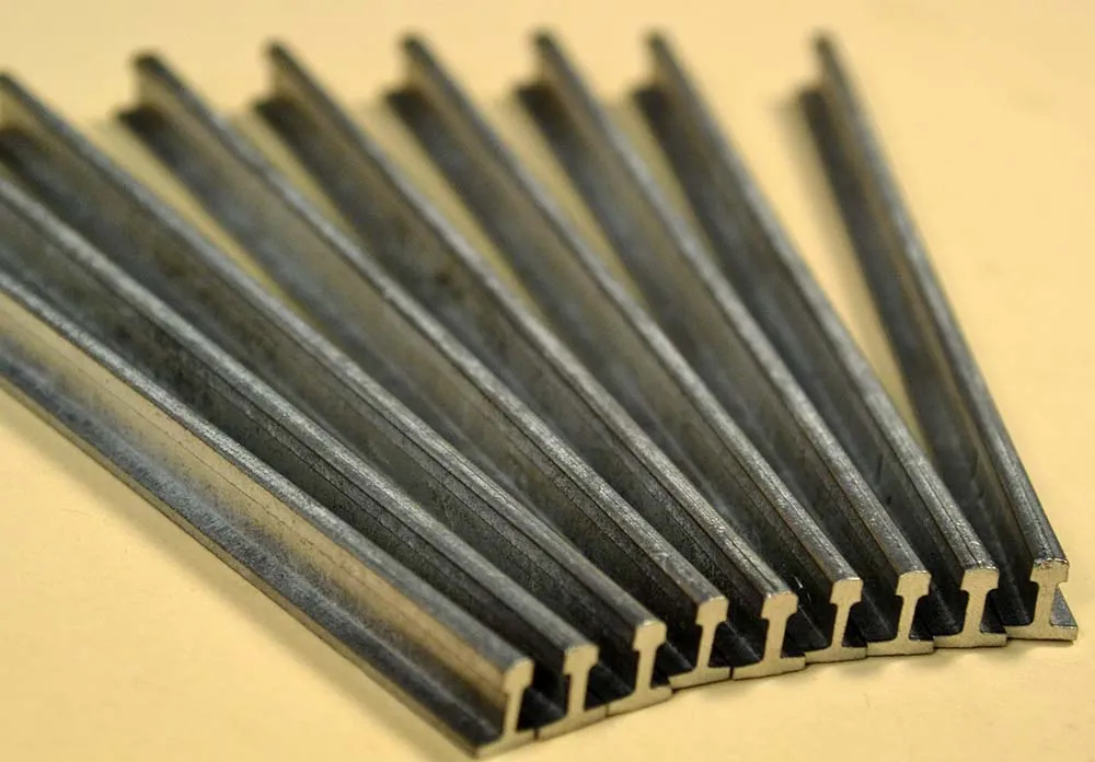 модель паровоза Подставка для больших паровозов модель паровоза Подставка для больших паровозов