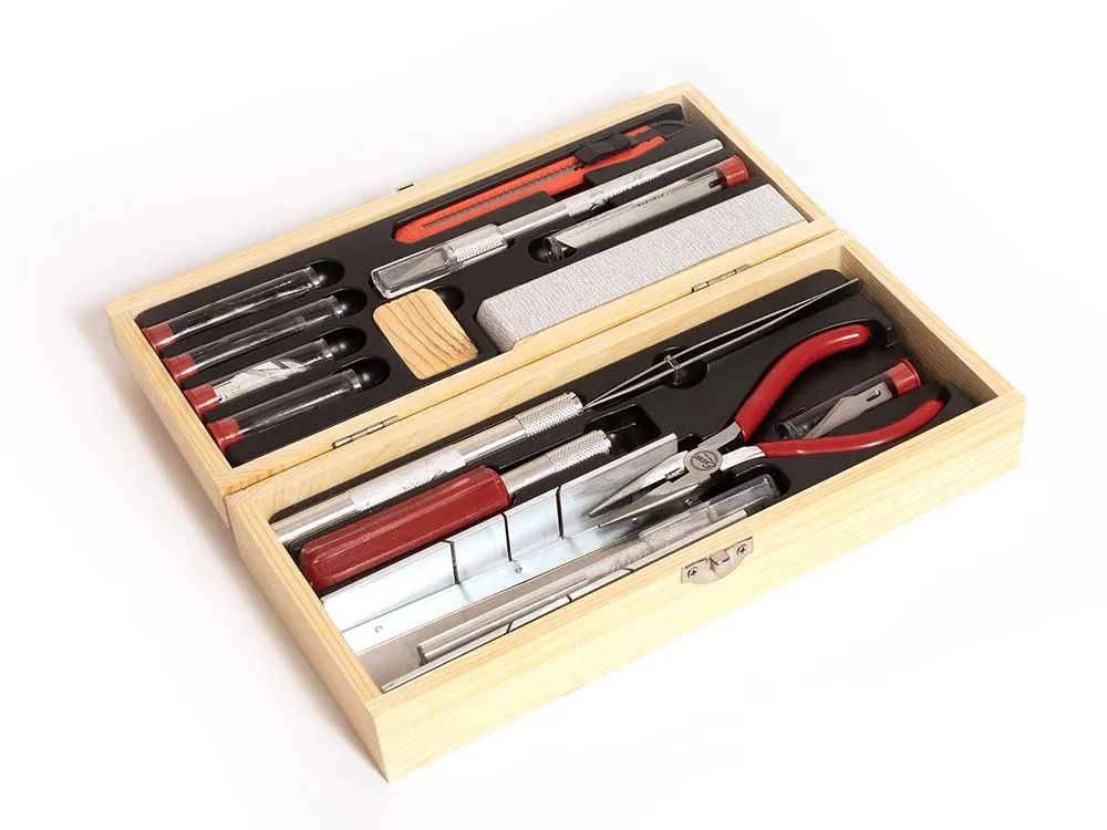 Шикарный набор инструментов для судомоделиста Deluxe Шикарный набор инструментов для судомоделиста Deluxe