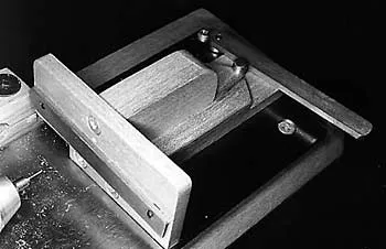 Упорный центр и приспособление для сверления отверстий Упорный центр и приспособление для сверления отверстий