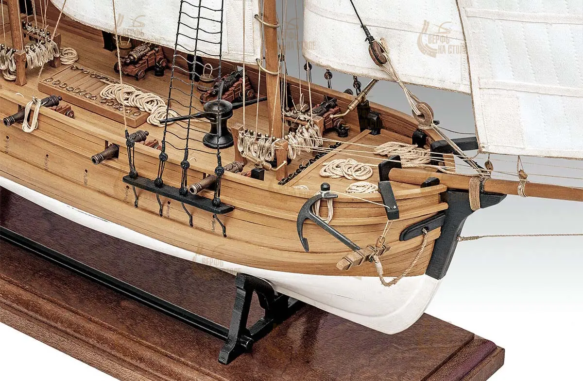 модель корабля Adventure pirate schooner