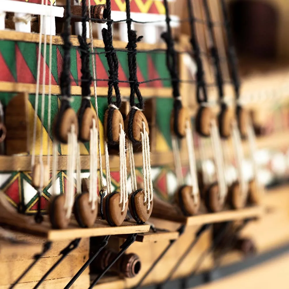 модель корабля Revenge модель корабля Revenge